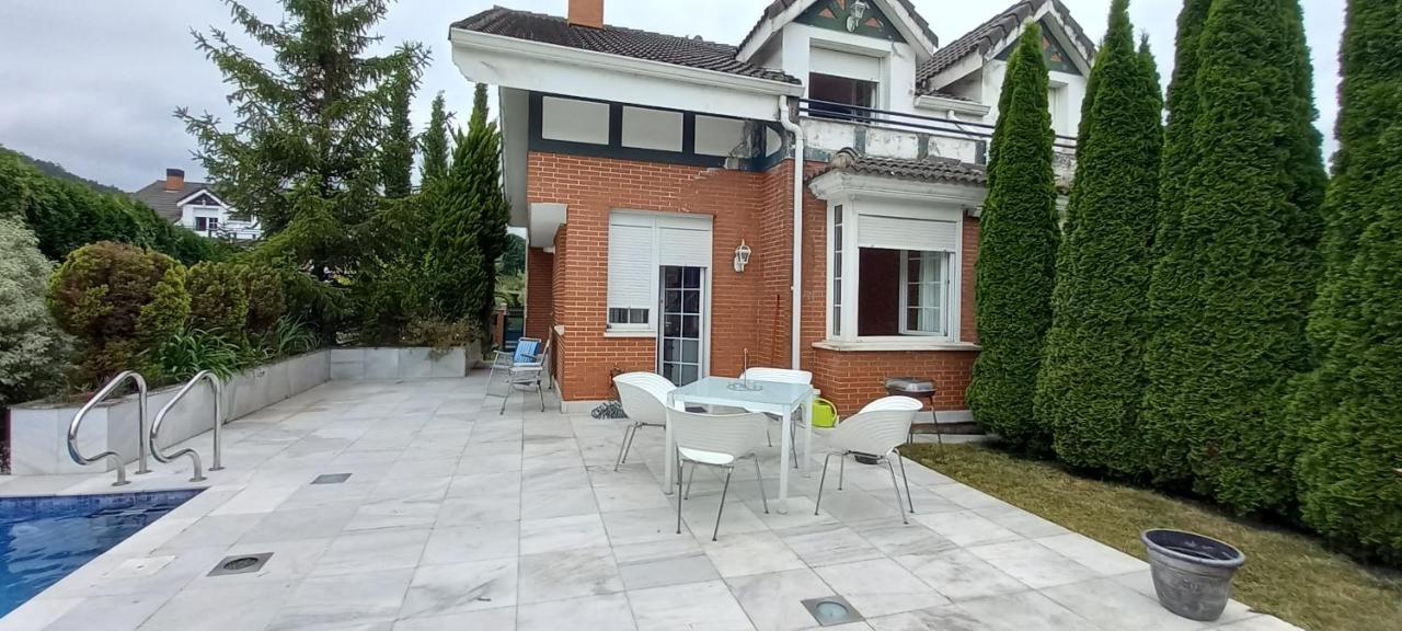 Chalet Con Piscina, Sauna Y Jacuzzi Cerca Del Mar A Media Hora De Bilbao Y Santander El Puente  Exterior photo