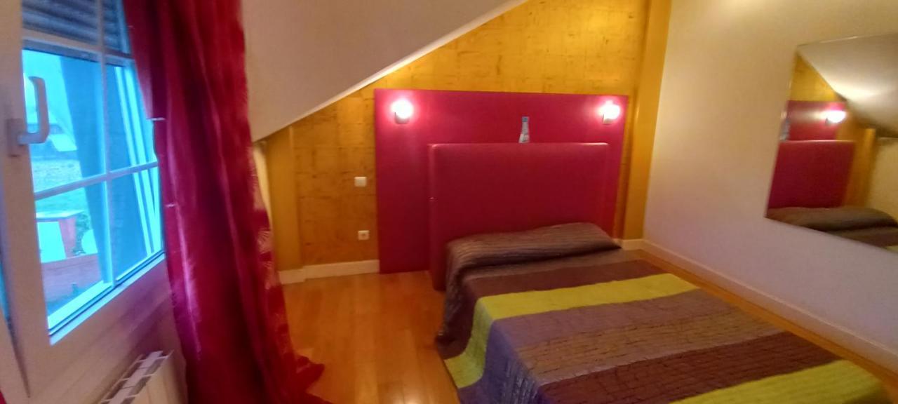 Chalet Con Piscina, Sauna Y Jacuzzi Cerca Del Mar A Media Hora De Bilbao Y Santander El Puente  Exterior photo
