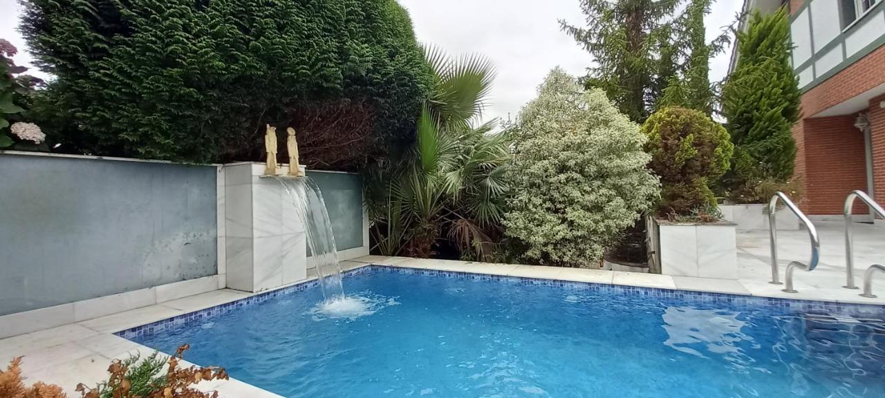 Chalet Con Piscina, Sauna Y Jacuzzi Cerca Del Mar A Media Hora De Bilbao Y Santander El Puente  Exterior photo